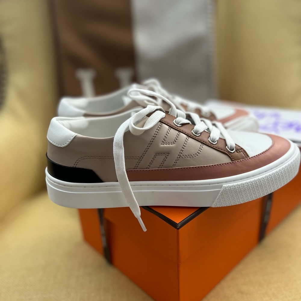 Hermes Sneakers size 37